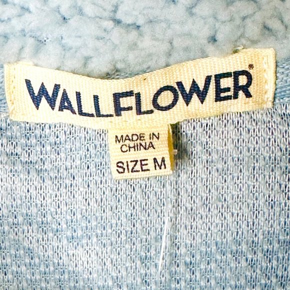 Wallflower Sky Blue Sherpa Quarter-Zip Pullover - Size M - NWT - Picture 5 of 9